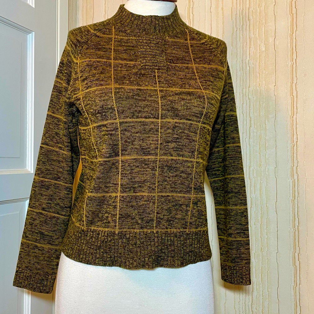 Brown sweater